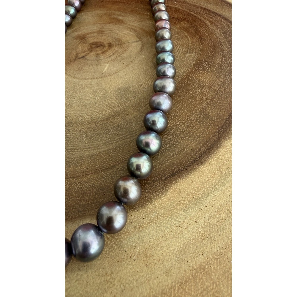 Genuine Peacock Tahitian Cultured Pearl Necklace with Sterling Silver Clasp - Picture 8 of 16